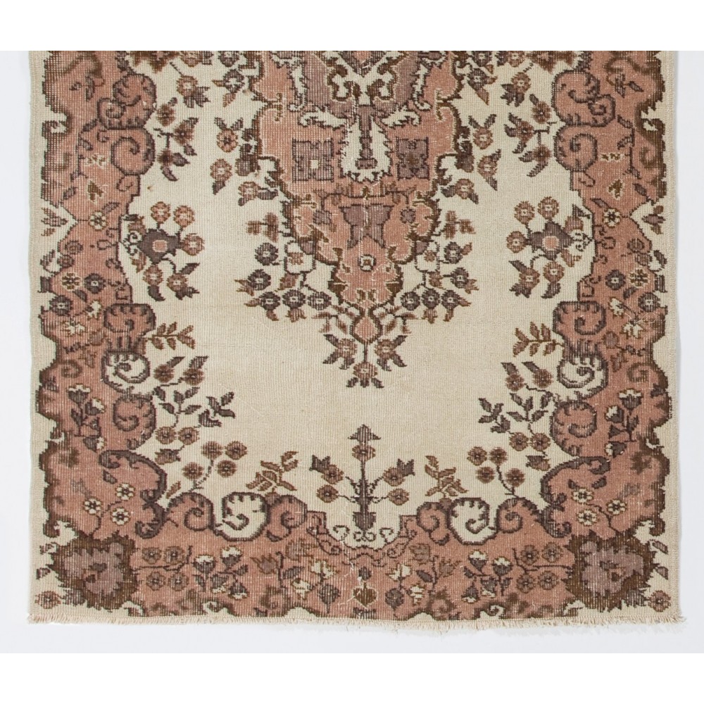 Vintage Garden Design Floral Sparta Rug in Soft Colors
