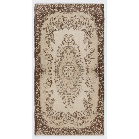Vintage Hand-knotted Central Anatolian Area Rug with Medallion Design. Woolen Floor Covering