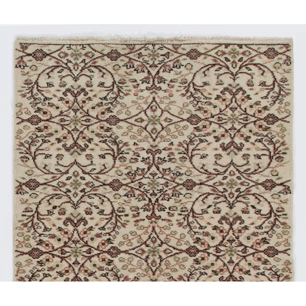Vintage Floral Design Handmade Turkish Rug. Woolen Floor Covering