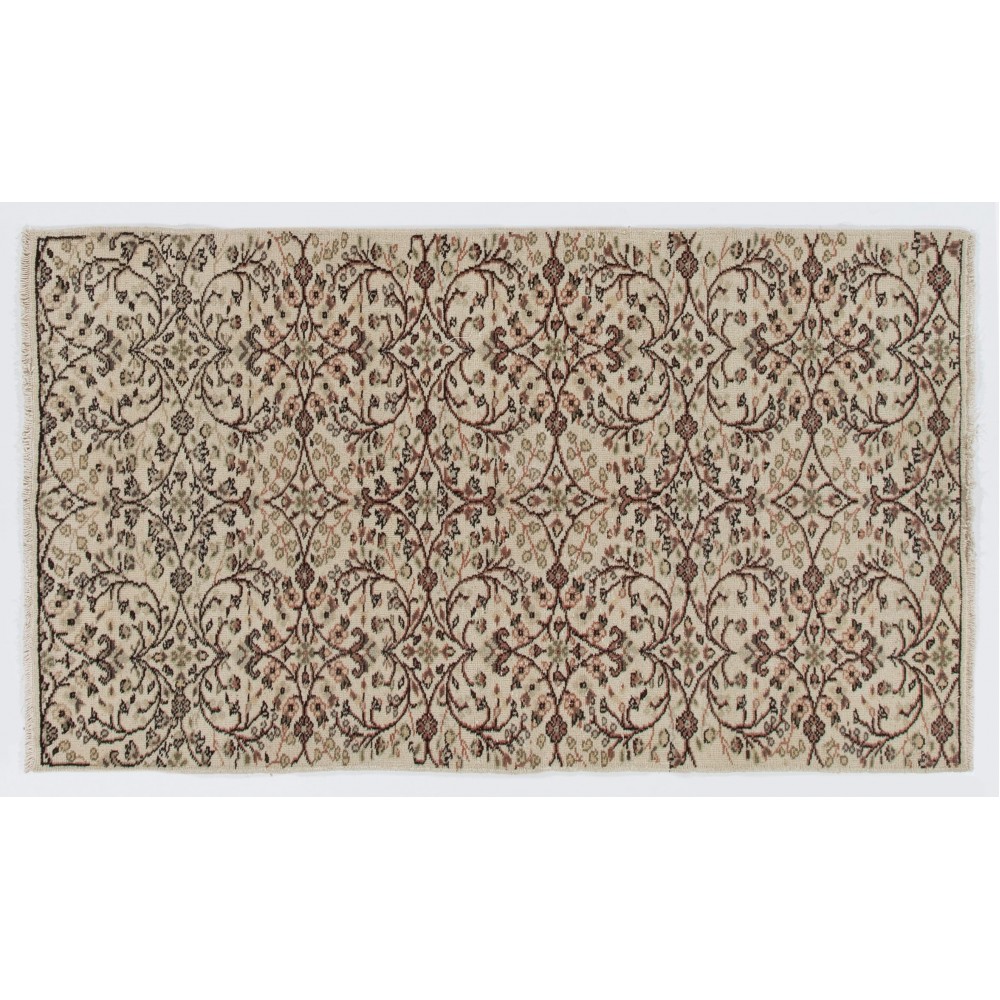Vintage Floral Design Handmade Turkish Rug. Woolen Floor Covering