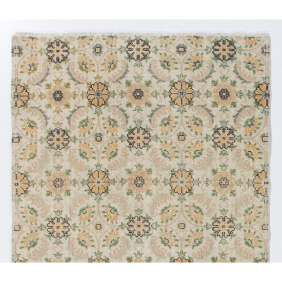 Vintage Floral Design Central Anatolian Rug in Soft Colors. Handmade Carpet