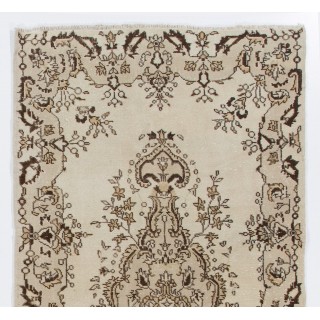 Vintage Handmade Medallion Design Wool Area Rug for Rustic, Country & Farmhouse Decor Vintage Handmade Medallion Design Wool Area Rug for Rustic, Country & Farmhouse Decor