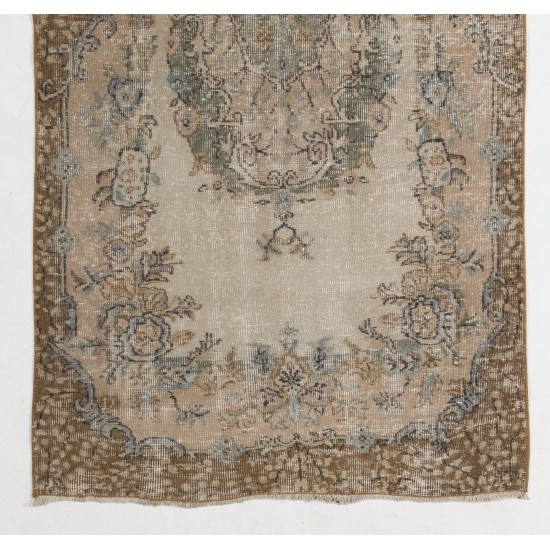 Antique Washed Vintage Turkish Oushak Rug. Wool Carpet. Floor Covering Antique Washed Vintage Turkish Oushak Rug. Wool Carpet. Floor Covering