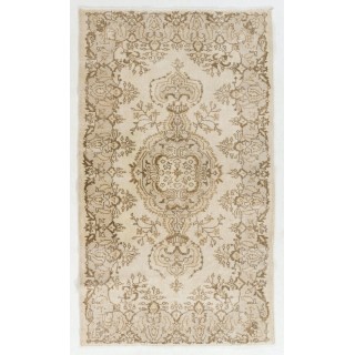 Vintage Handknotted Medallion Design Wool Accent Rug for Rustic, Country & Farmhouse Decor