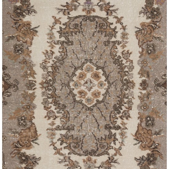 Handmade Vintage Floral Medallion Design Turkish Rug for Home & Office Handmade Vintage Floral Medallion Design Turkish Rug for Home & Office