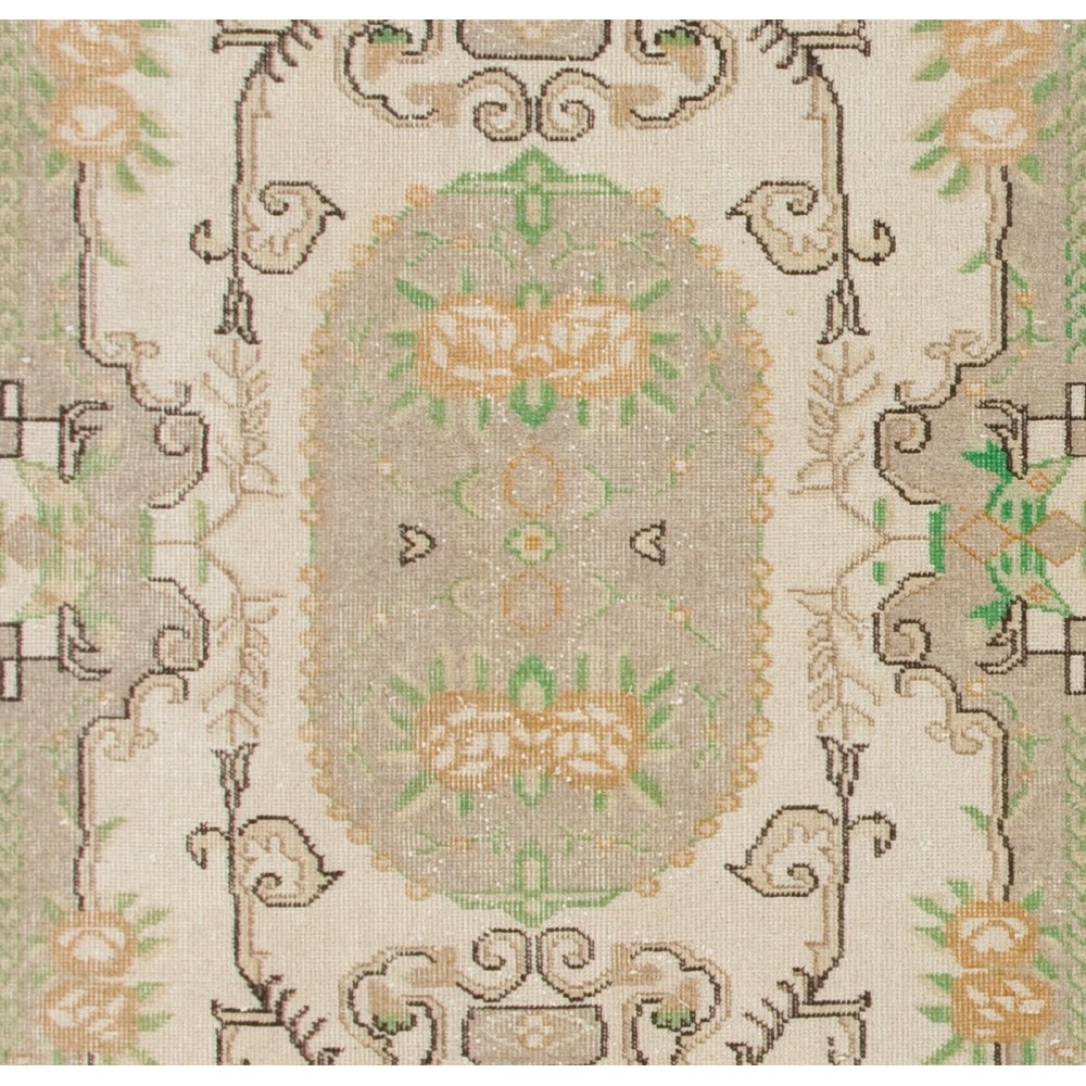 Vintage Handmade Floral Design Rug in French Style