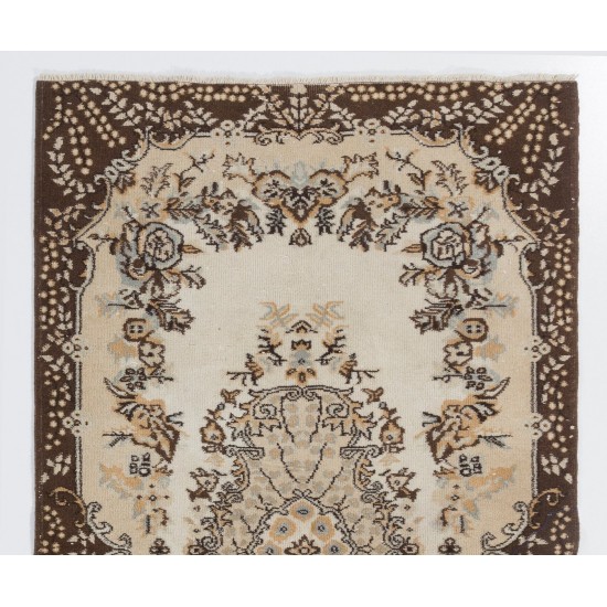 Hand-Knotted Vintage Turkish Area Rug with Medallion Design in Neutral Colors. Woolen Floor Covering