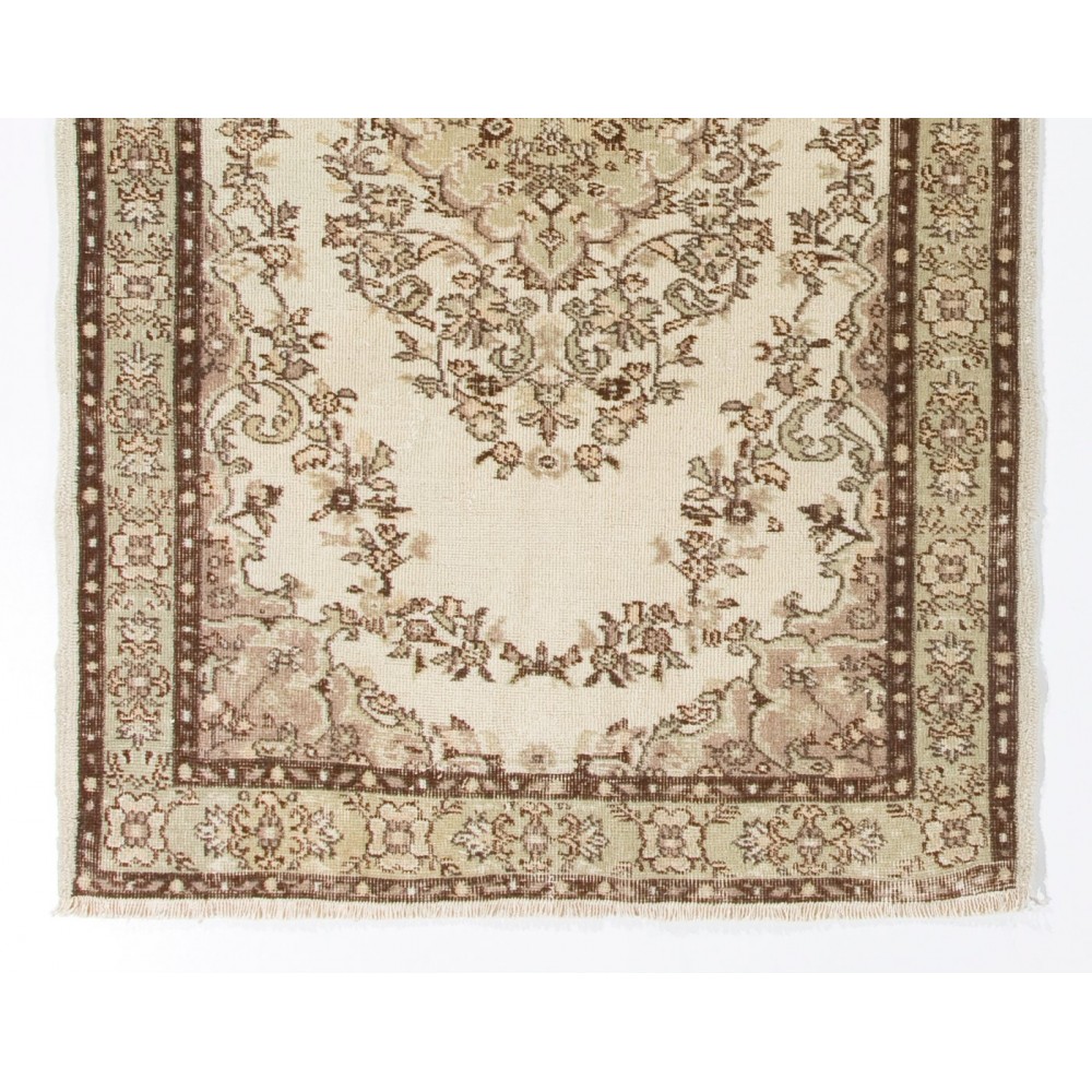 Vintage Handmade Turkish Oushak Rug in Neutral Colors. Woolen Floor Covering