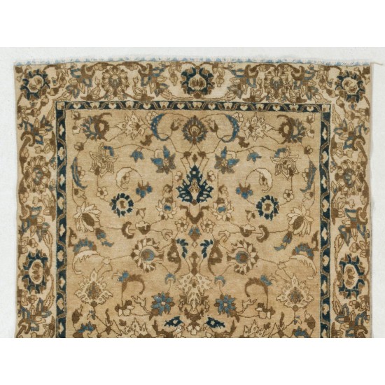 Fine Vintage Central Anatolian Turkish Rug. Handmade Carpet Fine Vintage Central Anatolian Turkish Rug. Handmade Carpet