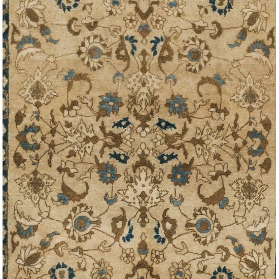 Fine Vintage Central Anatolian Turkish Rug. Handmade Carpet