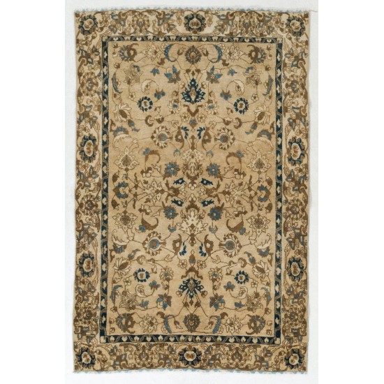 Fine Vintage Central Anatolian Turkish Rug. Handmade Carpet Fine Vintage Central Anatolian Turkish Rug. Handmade Carpet