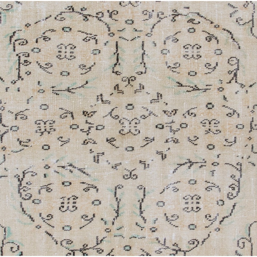 Vintage Handmade Turkish Oushak Rug. Ideal for Office and Home Decor