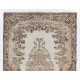 Hand-Knotted Vintage Central Anatolian Area Rug with Medallion Design. Woolen Floor Covering