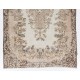 Hand-Knotted Vintage Central Anatolian Area Rug with Medallion Design. Woolen Floor Covering