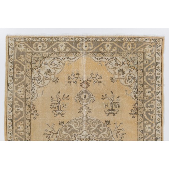 Fine Vintage Anatolian Rug, Natural Undyed Wool. Light Brown, Beige, Sand Colors Fine Vintage Anatolian Rug, Natural Undyed Wool. Light Brown, Beige, Sand Colors