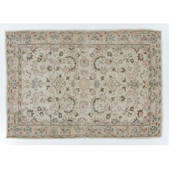 Vintage Hand Knotted Floral Design Anatolian Rug