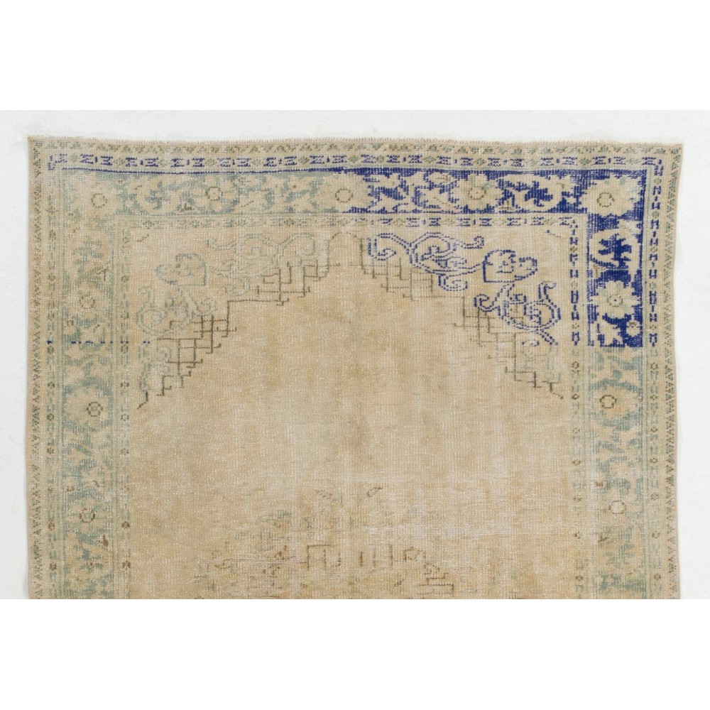 Vintage Handmade Turkish Oushak Rug. Woolen Beige Carpet