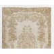 Hand-Knotted Vintage Central Anatolian Area Rug with Medallion Design. Woolen Floor Covering