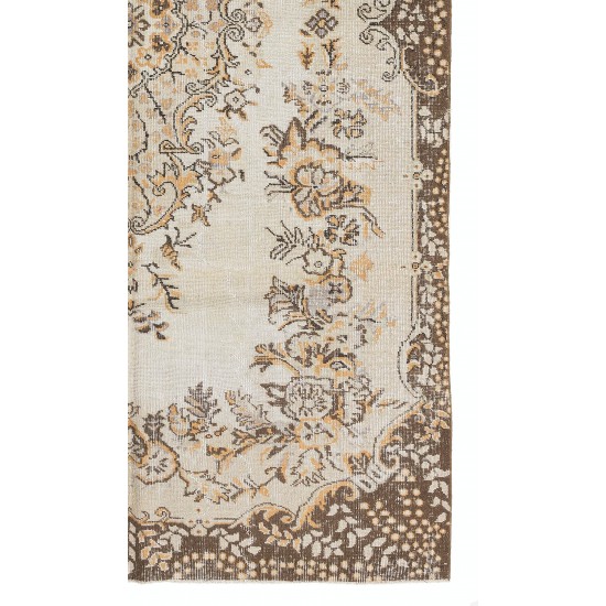 Vintage Turkish Wool Rug. Rustic Country House Style. Handmade Medallion Design Carpet