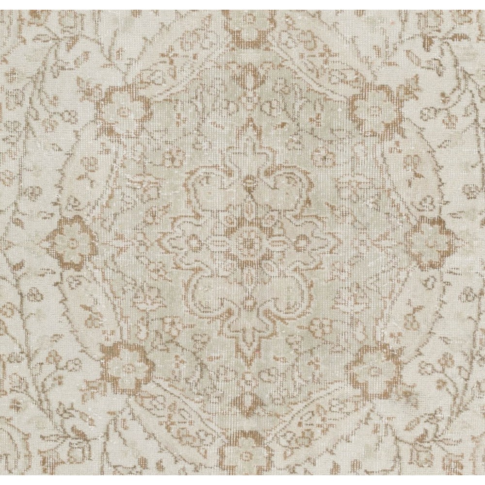 Vintage Anatolian Oushak Rug in Neutral Colors. Hand-Knotted Carpet, Woolen Floor Covering
