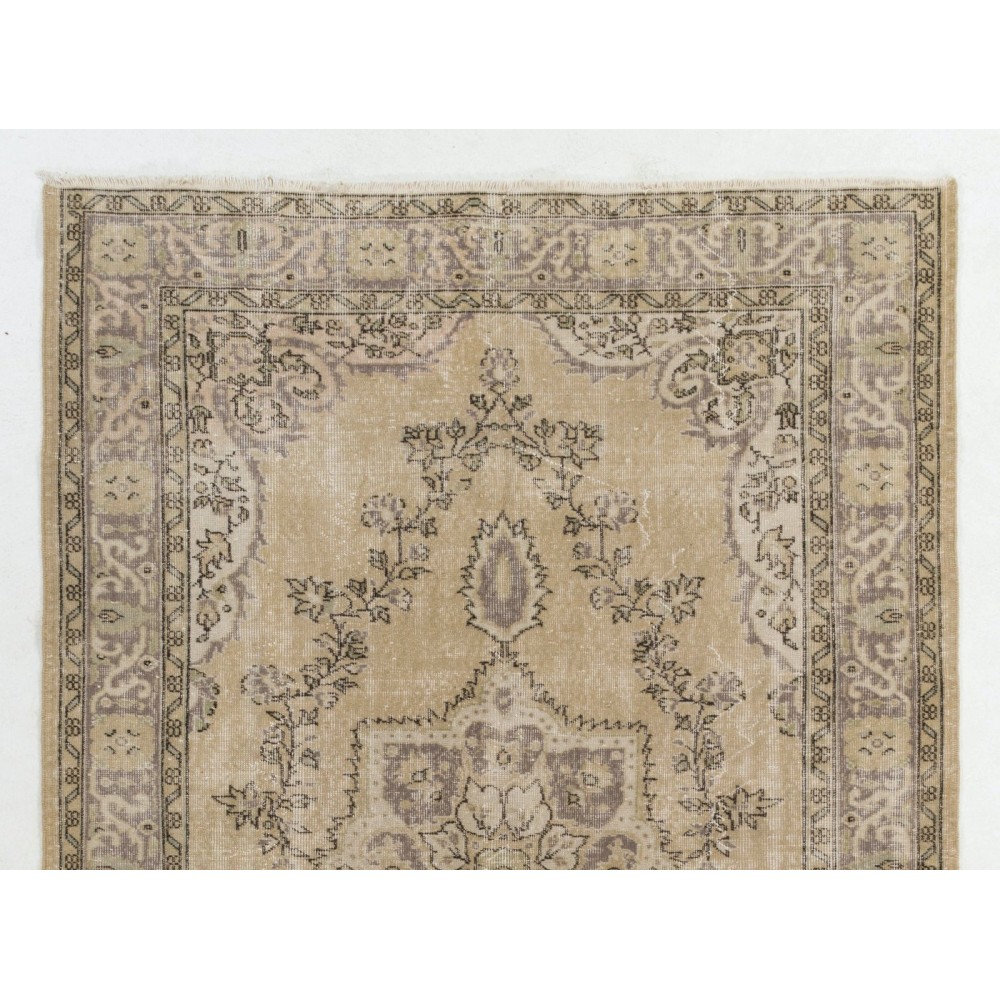 Vintage Handmade Turkish Area Rug with Medallion Design,