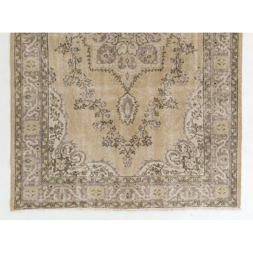 Vintage Handmade Turkish Area Rug with Medallion Design,