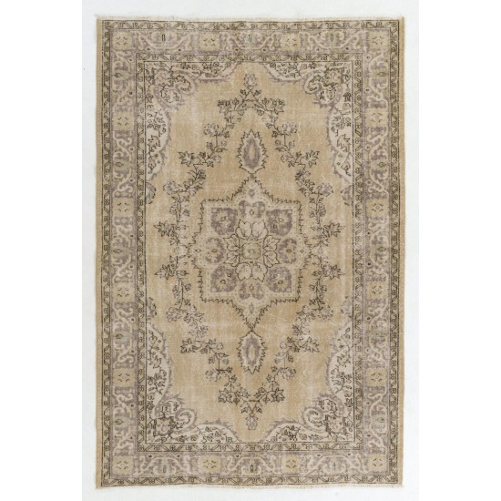 Hand-knotted Vintage Turkish Area Rug with Medallion Design