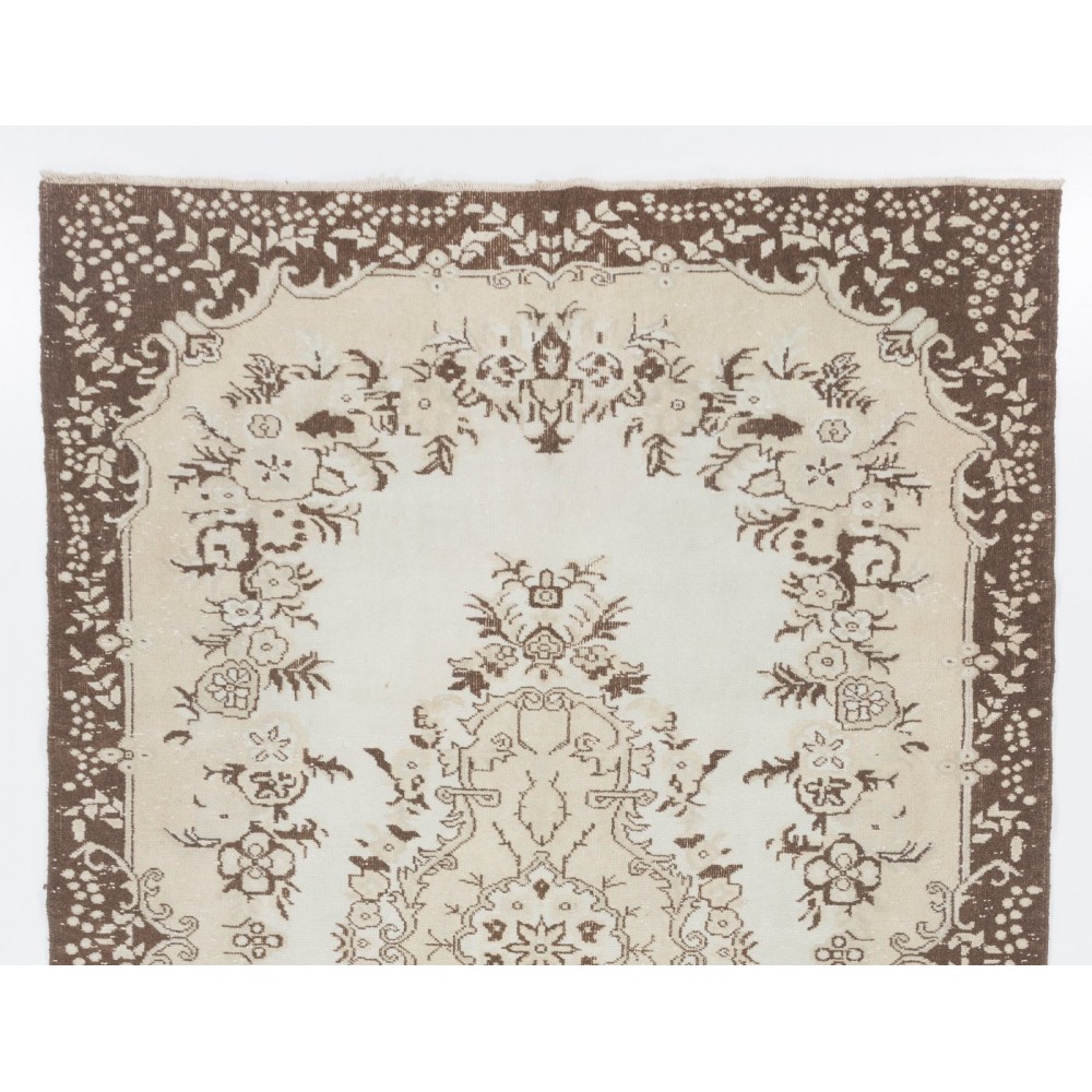 Vintage Handmade Medallion Design Turkish Oushak Rug