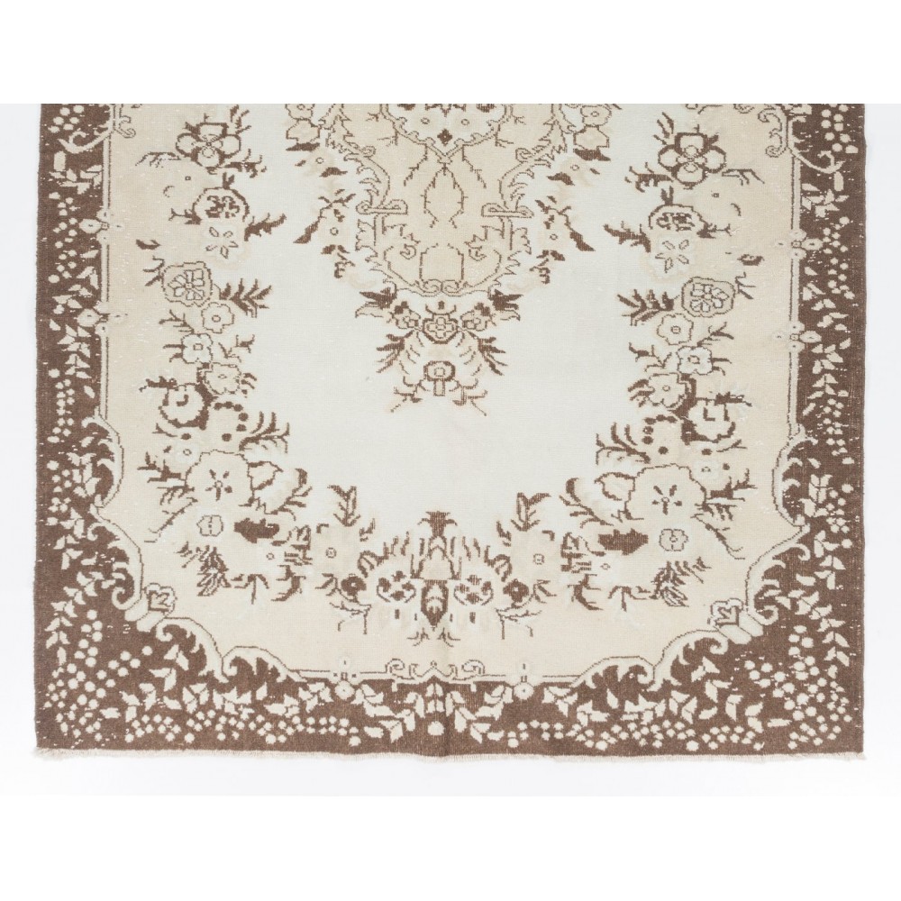 Vintage Handmade Medallion Design Turkish Oushak Rug