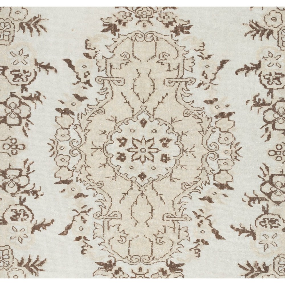 Vintage Handmade Medallion Design Turkish Oushak Rug