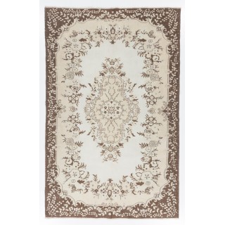 Vintage Handmade Medallion Design Turkish Oushak Rug