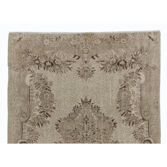1950s Hand-Knotted Turkish Oushak Area Rug 1950s Hand-Knotted Turkish Oushak Area Rug