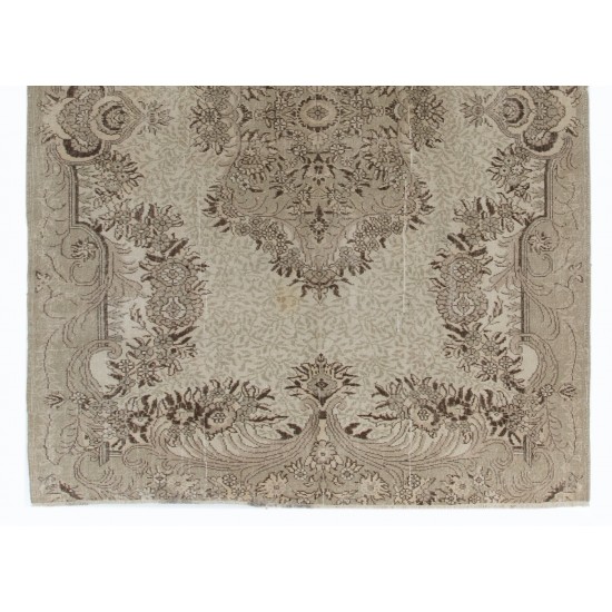 1950s Hand-Knotted Turkish Oushak Area Rug 1950s Hand-Knotted Turkish Oushak Area Rug
