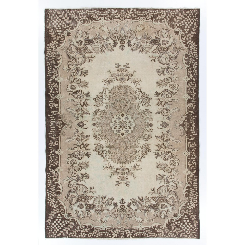 Vintage Garden Design Traditional Handmade Wool Rug from Turkey