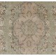 Vintage Anatolian Oushak Rug with Floral Medallion Design. Hand-Knotted Wool Carpet