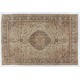 Fine Vintage Traditional Turkish Wool Rug Fine Vintage Traditional Turkish Wool Rug