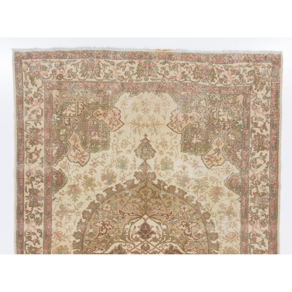 Fine Vintage Handmade Turkish Wool Rug
