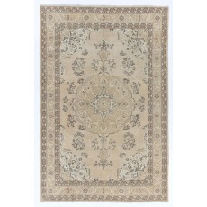 Fine Vintage Anatolian Rug in Neutral Colors, Beige Handmade Carpet