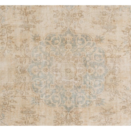 Hand Knotted Vintage Medallion Design Anatolian Rug in Neutral Colors Hand Knotted Vintage Medallion Design Anatolian Rug in Neutral Colors