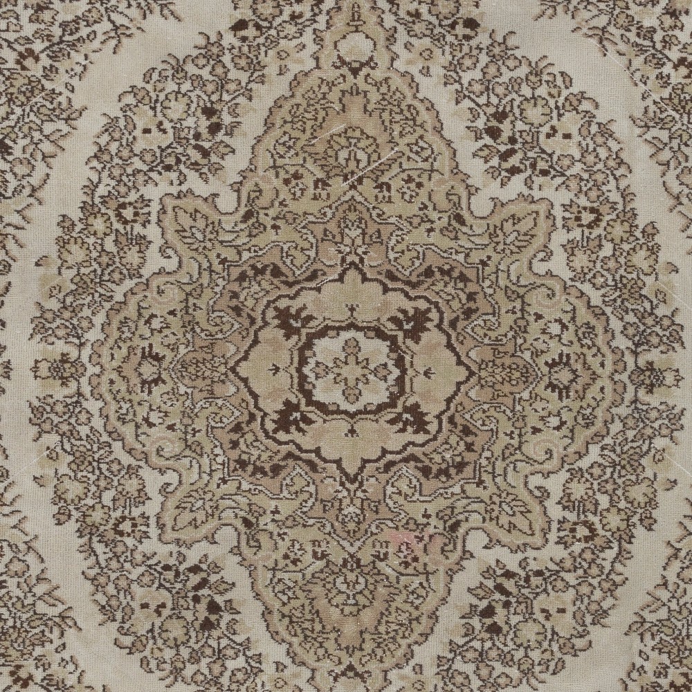 Hand Knotted Vintage Medallion Design Anatolian Rug in Neutral Colors Hand Knotted Vintage Medallion Design Anatolian Rug in Neutral Colors
