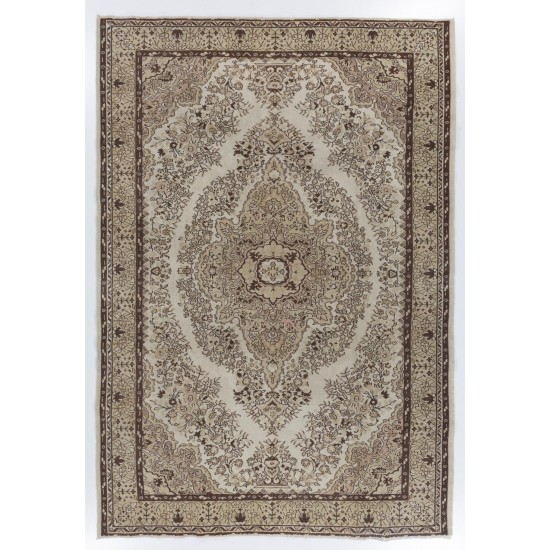 Hand Knotted Vintage Medallion Design Anatolian Rug in Neutral Colors Hand Knotted Vintage Medallion Design Anatolian Rug in Neutral Colors