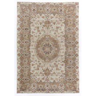 Vintage Turkish Handknotted Wool Rug. Shabby Chic Carpet for Cozy Farmhouse Interiors