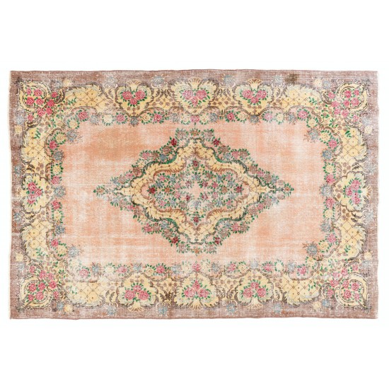 Distressed Vintage Floral Ghiordes Rug Distressed Vintage Floral Ghiordes Rug