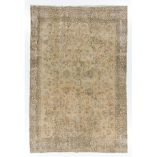 Vintage Handmade Turkish Oushak Rug. Floor Covering