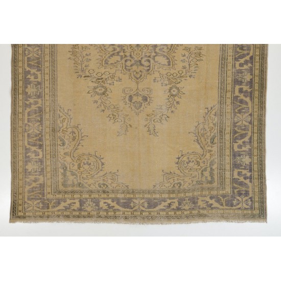 Mid-Century Hand-Knotted Turkish Area Rug. Vintage Oushak Carpet in Soft Colors. Very Good Condition Mid-Century Hand-Knotted Turkish Area Rug. Vintage Oushak Carpet in Soft Colors. Very Good Condition