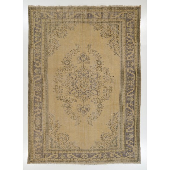 Mid-Century Hand-Knotted Turkish Area Rug. Vintage Oushak Carpet in Soft Colors. Very Good Condition Mid-Century Hand-Knotted Turkish Area Rug. Vintage Oushak Carpet in Soft Colors. Very Good Condition