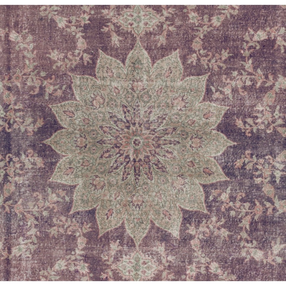 Hand-Knotted Turkish Area Rug. Vintage Oushak Carpet in Soft Colors. Very Good Condition