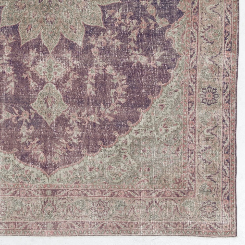 Hand-Knotted Turkish Area Rug. Vintage Oushak Carpet in Soft Colors. Very Good Condition Hand-Knotted Turkish Area Rug. Vintage Oushak Carpet in Soft Colors. Very Good Condition