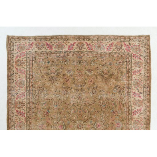 Exquisite Vintage Floral Design Anatolian Rug in Soft Colors Exquisite Vintage Floral Design Anatolian Rug in Soft Colors