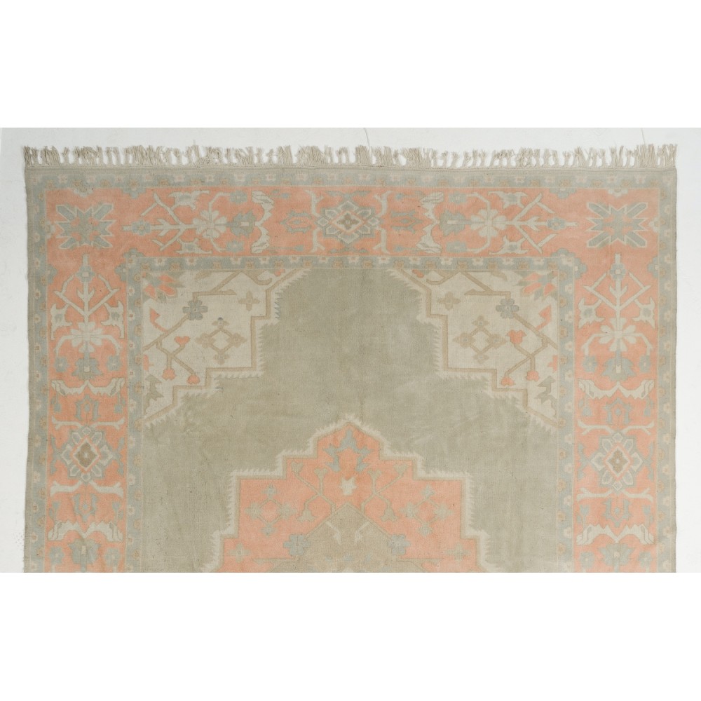Vintage Handmade Oushak Rug, 100% Wool, Natural Dyes